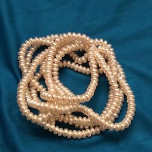 Pearl ponytail holder